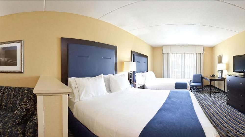 Express & Wilmington-newark By Ihg Hotel