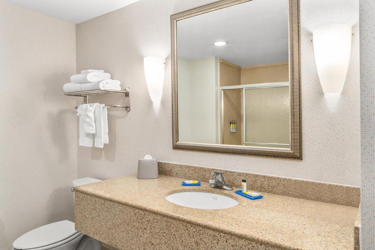 Hotel Express & Wilmington-newark By Ihg 3*
