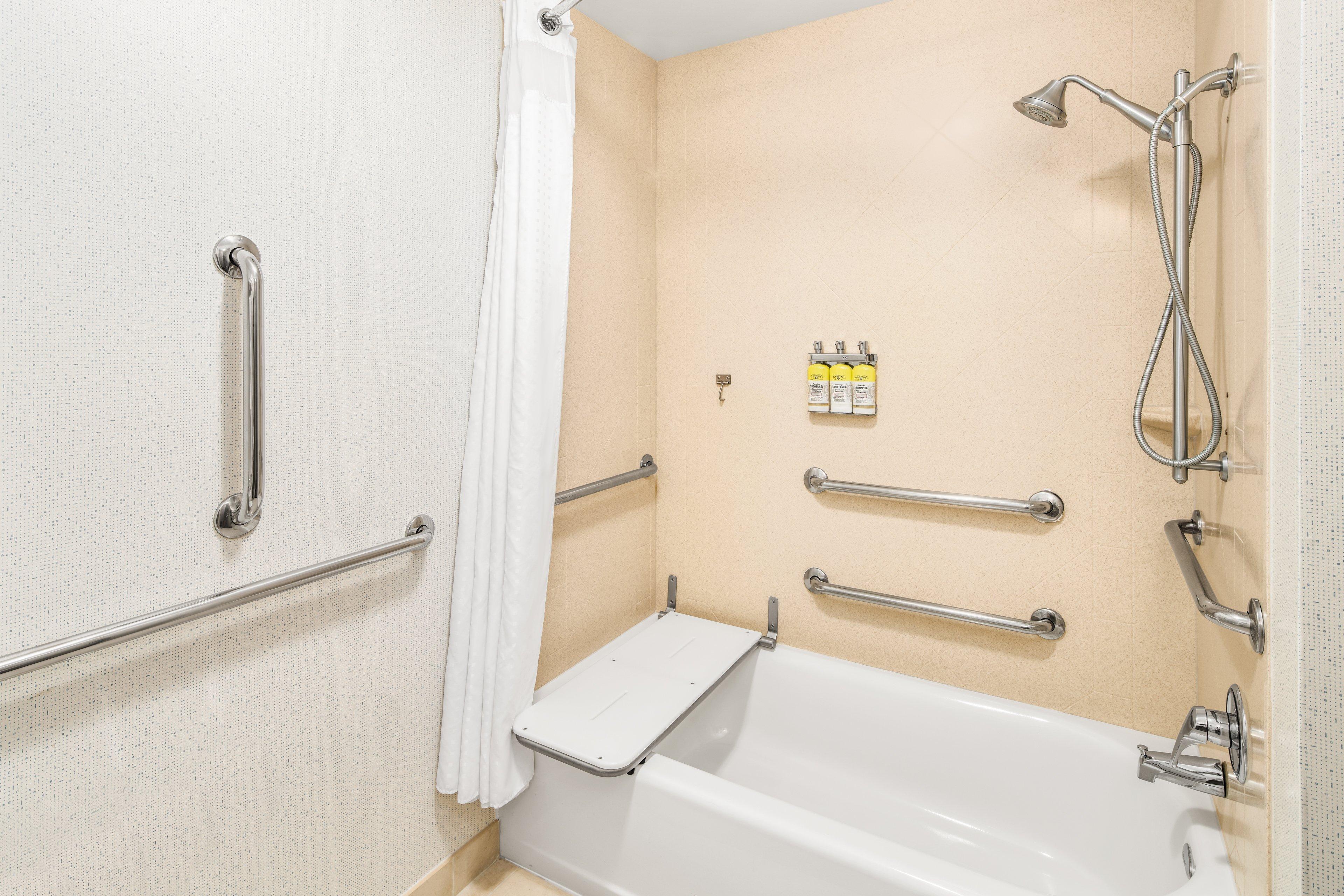 Express & Wilmington-newark By Ihg Hotel