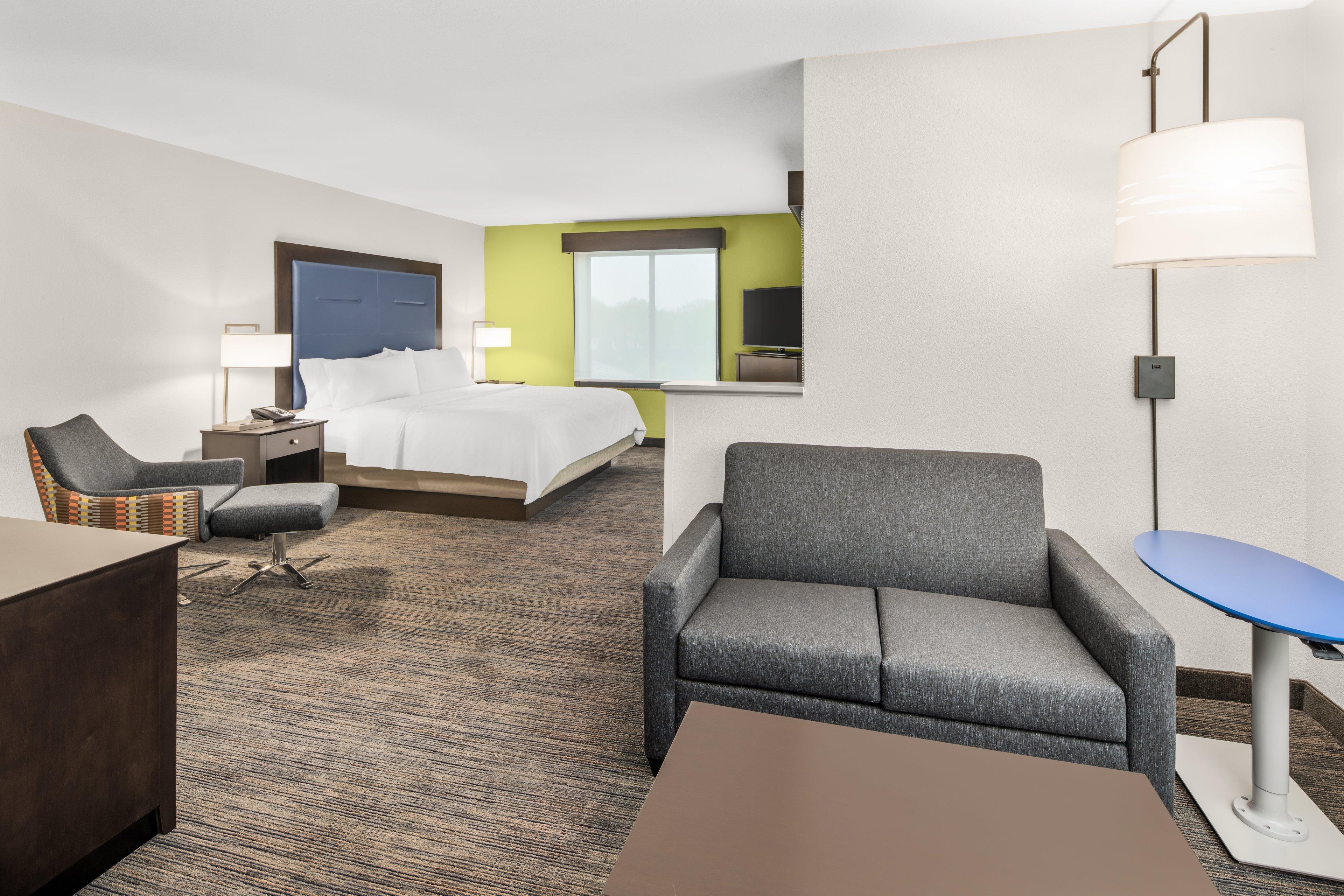 Express & Wilmington-newark By Ihg Hotel