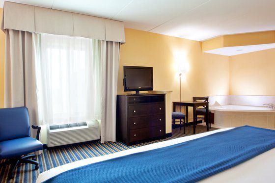 Express & Wilmington-newark By Ihg 3*