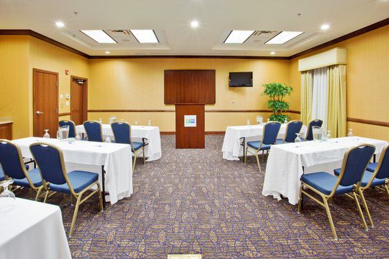 Express & Wilmington-newark By Ihg